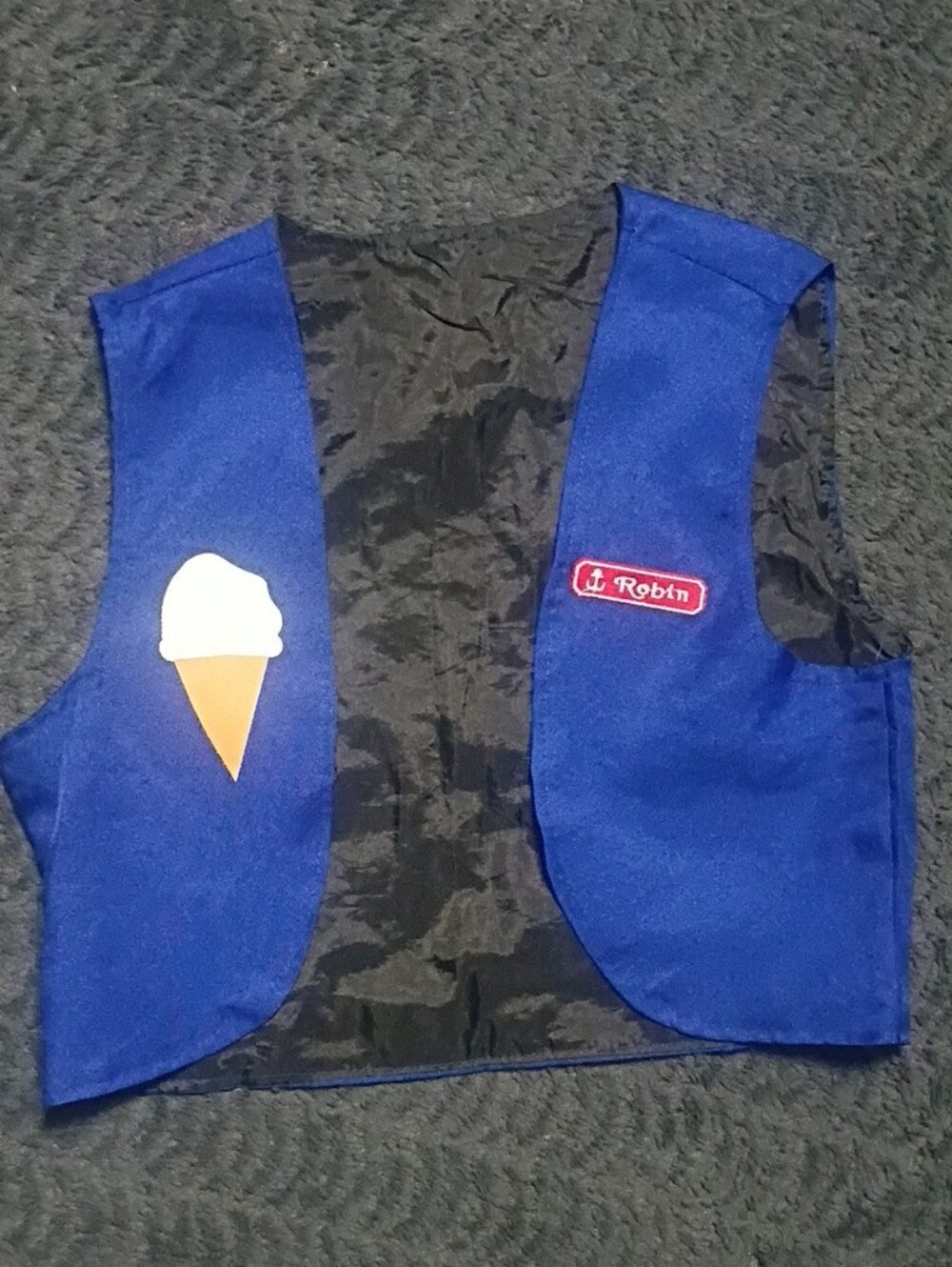 NWOT Stranger Things Robin Scoops Ahoy vest